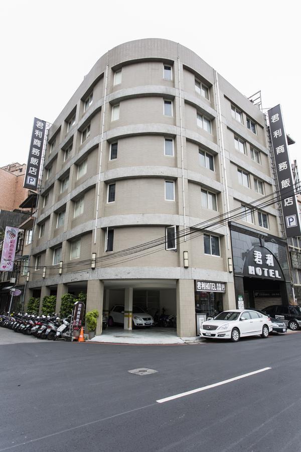 Junli Hotel Banciao Exterior foto